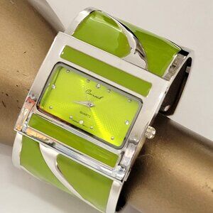 Ladies Green Cuff Band Analog Watch Quartz